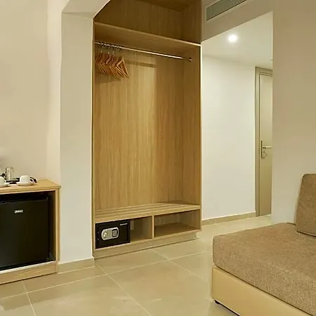Hotel Eleni 4*