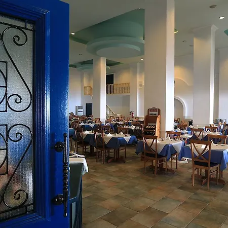 فندق Eleni Village